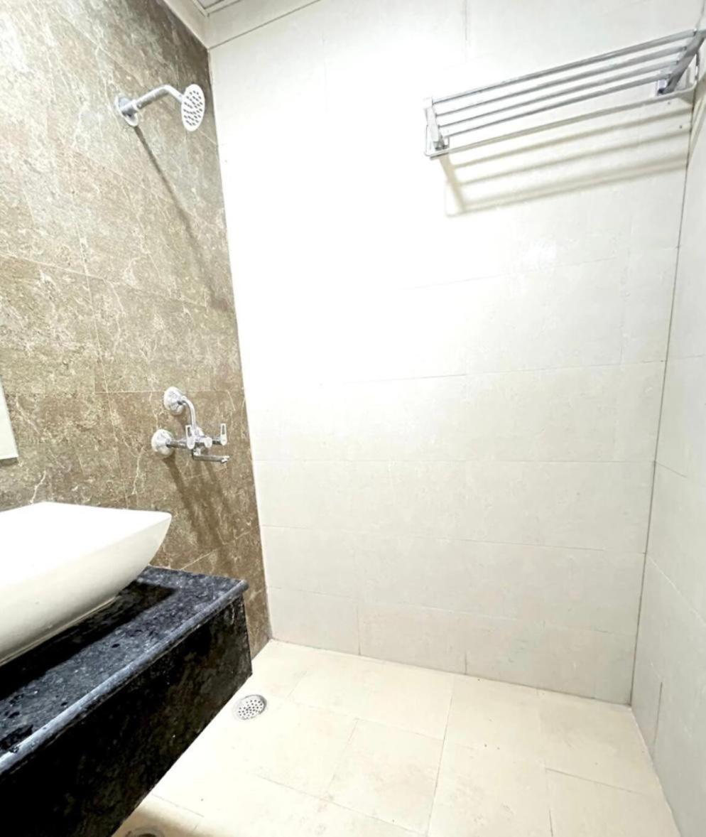 Elite Bnb Ghaziabad Buitenkant foto